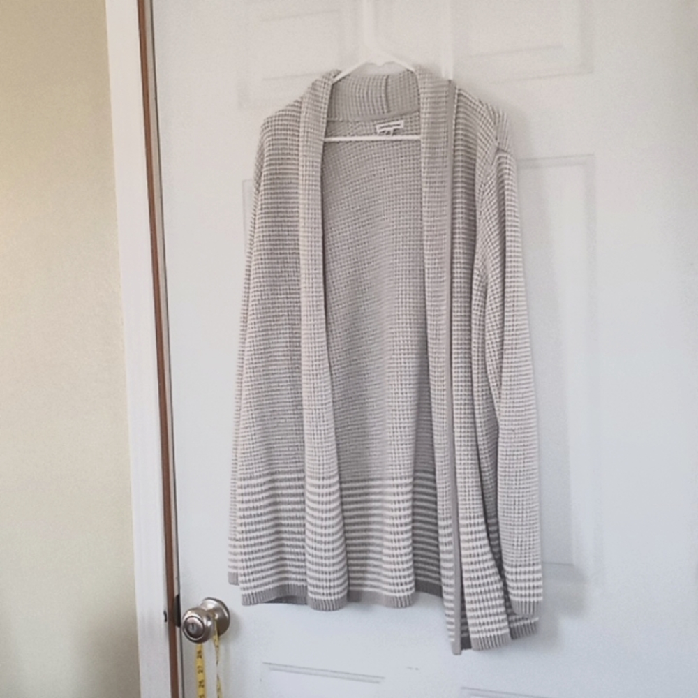 Long open front cardigan. Size XL. Croft & Barrow.